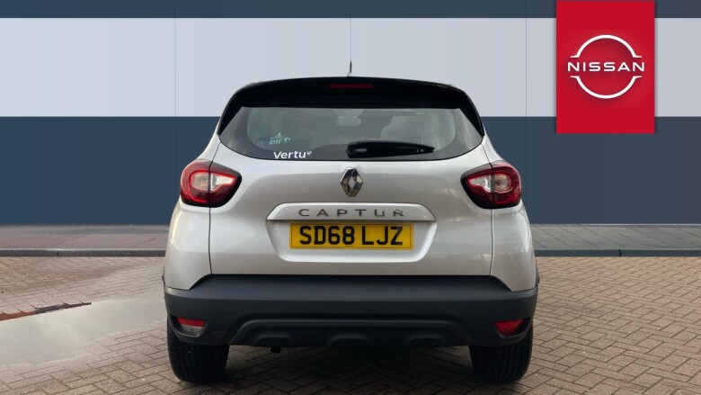 Renault Captur 0.9 TCE 90 Play 5dr Petrol Hatchback